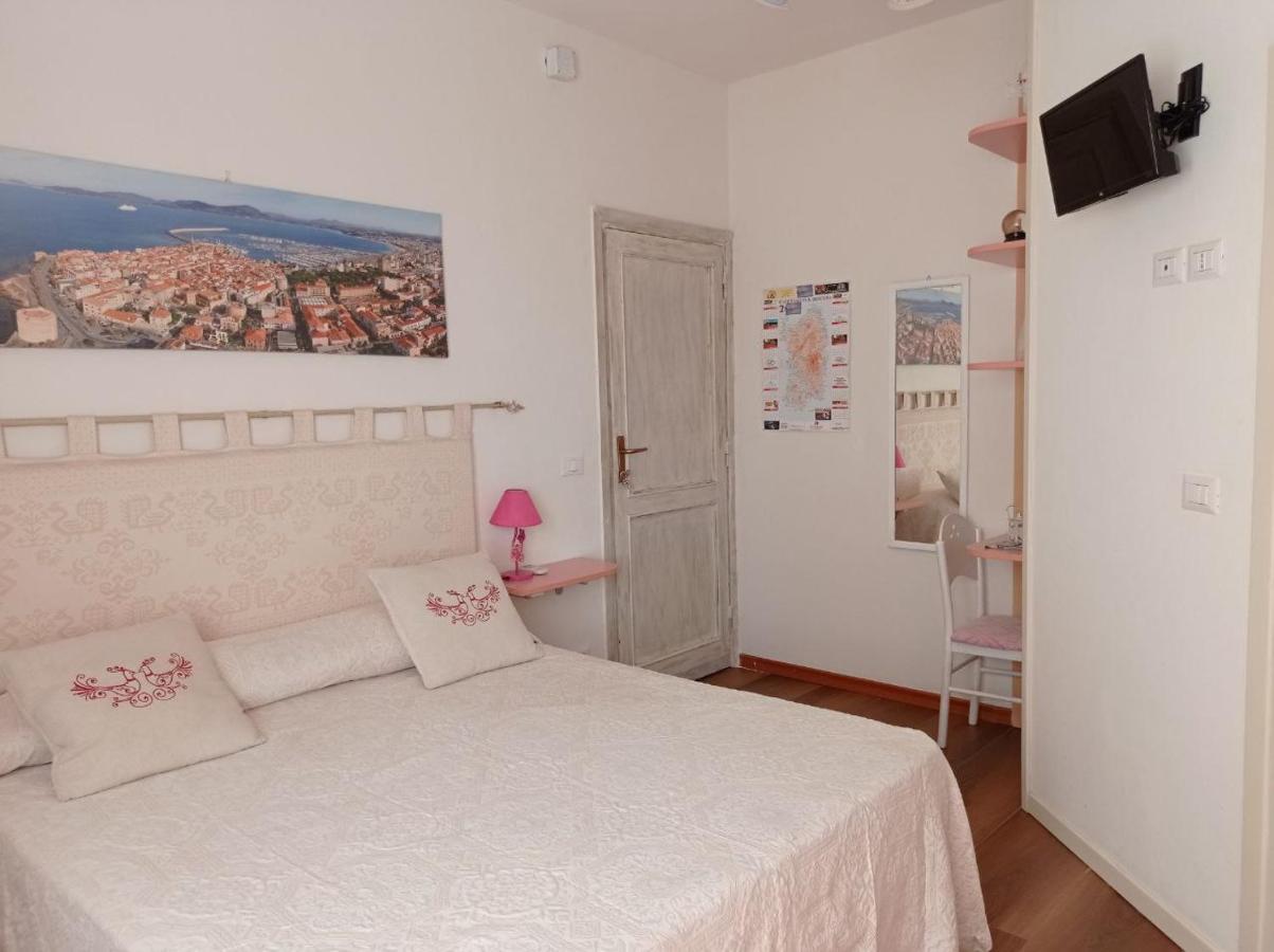 La Pervinca Bed & Breakfast Алгеро Екстериор снимка